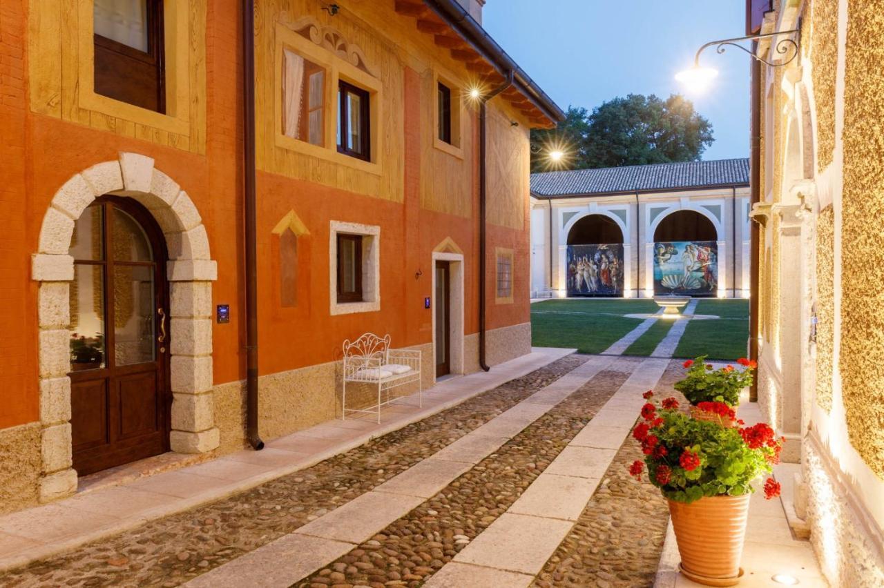 Villa Padovani Relais De Charme - Adults Only Pastrengo Exterior foto